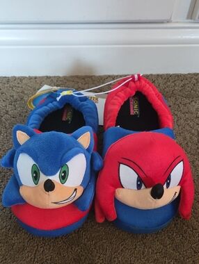 Boys Girls SONIC The Hedgehog & Knuckles Slippers Size 13/1 2/3 4/5 NWT
